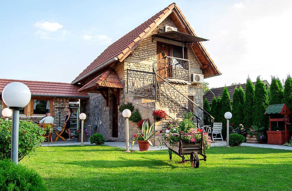 Vila Boska Palic Luaran gambar